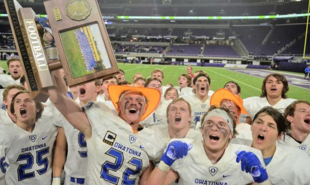 A DOGS DYNASTY: Huskies win second consecutive state title; third in six years